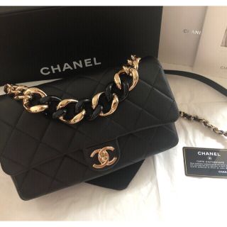 シャネル(CHANEL)のCHANEL マトラッセフラップバッグ　ブラック【新品】2way 斜め掛けok(ショルダーバッグ)