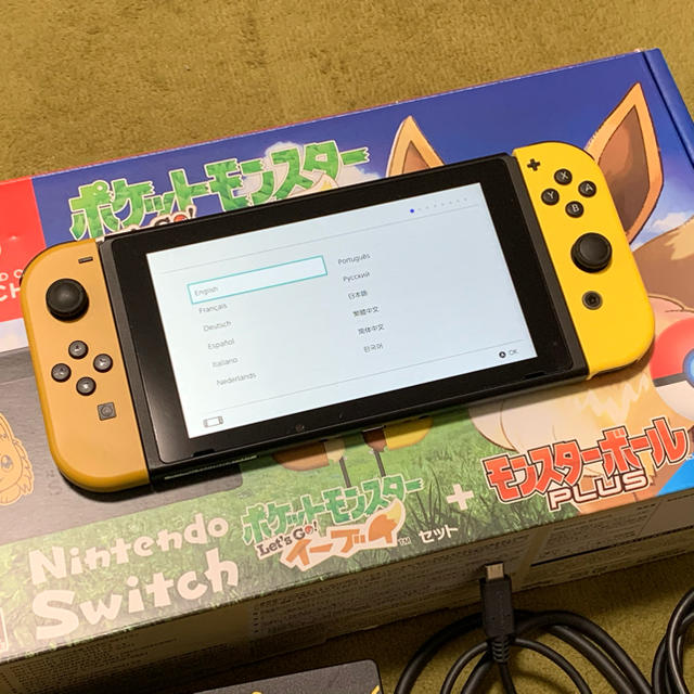 Nintendo Switch(ニンテンドースイッチ)のNintendo Switch ポケットモンスター イーブイセット　スイッチ エンタメ/ホビーのゲームソフト/ゲーム機本体(家庭用ゲーム機本体)の商品写真