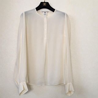 ニナリッチ(NINA RICCI)のニナリッチの上質でとても上品なシルクブラウス(シャツ/ブラウス(長袖/七分))