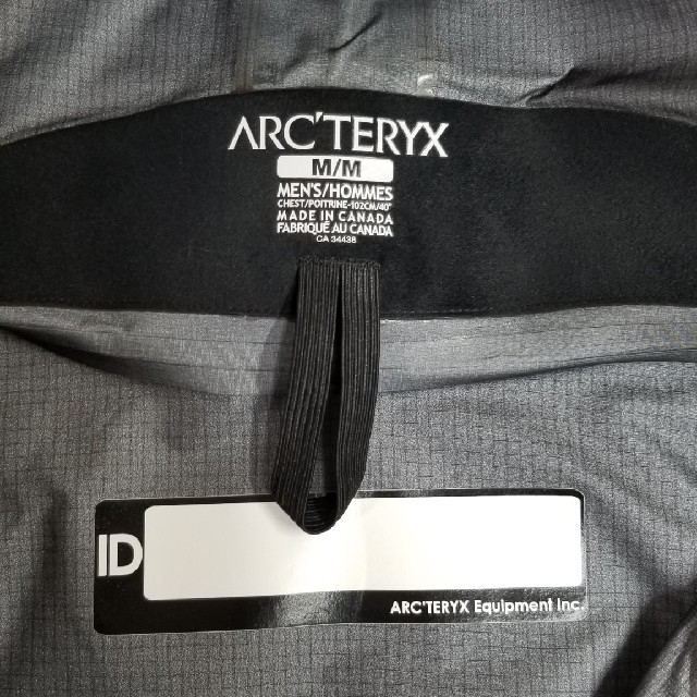 ARC'TERYX(アークテリクス)のArc’teryx Leaf Alpha マウンテンパーカー リーフ GEN2 メンズのジャケット/アウター(マウンテンパーカー)の商品写真