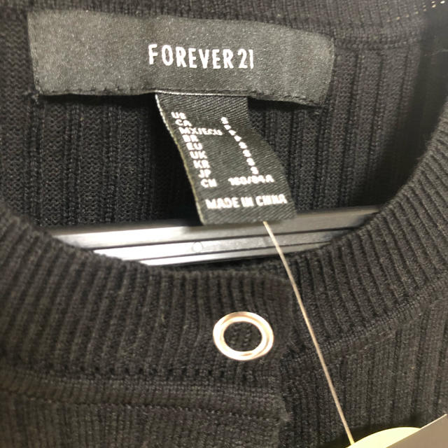 FOREVER 21(フォーエバートゥエンティーワン)のリブニット　カーディガン　黒 レディースのトップス(ニット/セーター)の商品写真