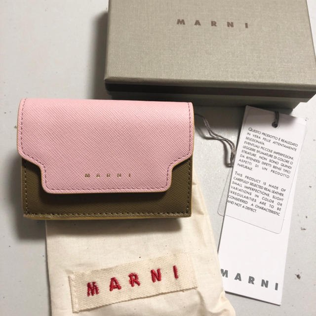 Marni - 新品100%本物 MARNI 三つ折り コンパクト財布 マルニの通販 by bell22's shop｜マルニならラクマ