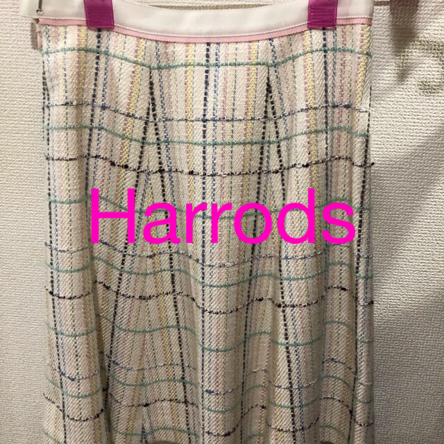 Harrods(ハロッズ)のハロッズ、ウールスカート、サイズ2スカート、美品です❣️ レディースのスカート(ひざ丈スカート)の商品写真