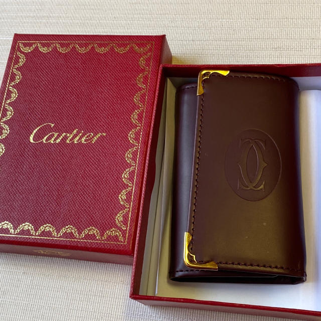 Cartier - めん棒様専用 ️Cartier マスト ドゥ 6連キーケース ボルドーの通販 by ︎2winkle ︎｜カルティエならラクマ
