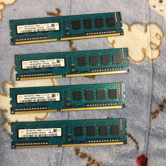 Hynix メモリ DDR3 4GB×4（16GB)