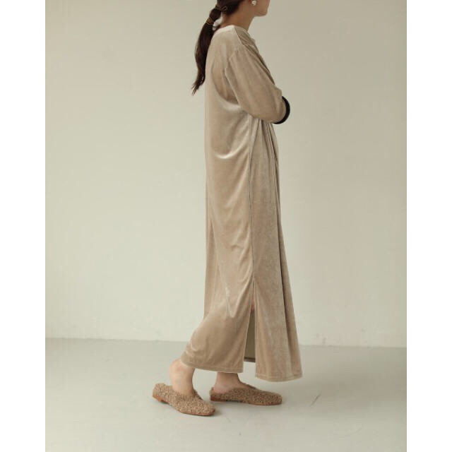 TODAYFUL(トゥデイフル)のTODAYFUL Velour Slit Dress レディースのワンピース(ロングワンピース/マキシワンピース)の商品写真