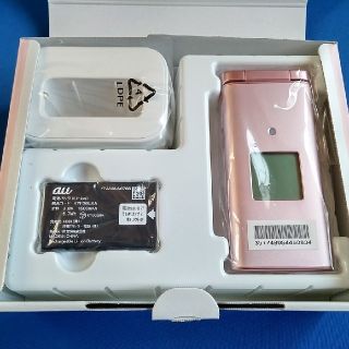 キョウセラ(京セラ)の【SIMロック解除済】au かんたんケータイ KYF36 (PINK) 未使用品(携帯電話本体)