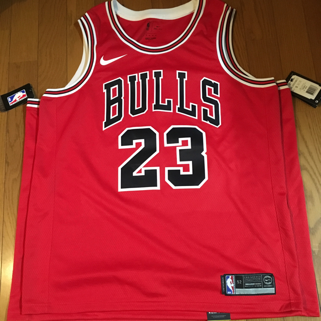 NIKE(ナイキ)のNIKE CHICAGO BULLS 23 JORDAN メンズのトップス(タンクトップ)の商品写真