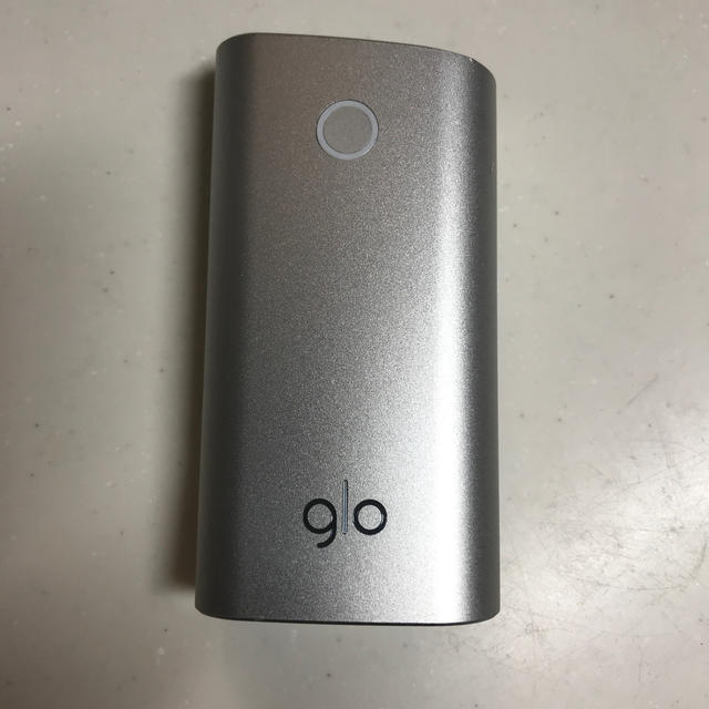 glo(グロー)のグロー　電子タバコ　中古 メンズのファッション小物(タバコグッズ)の商品写真