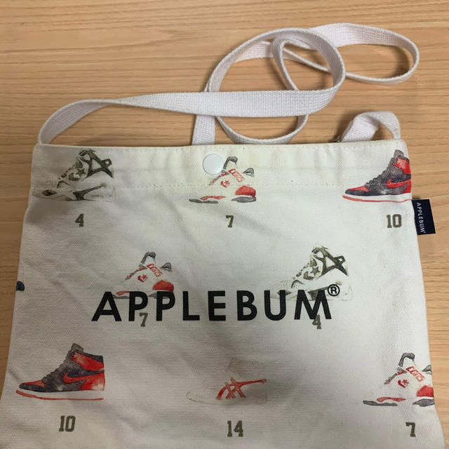 APPLEBUM(アップルバム)のアップルバム　サコッシュ メンズのバッグ(セカンドバッグ/クラッチバッグ)の商品写真