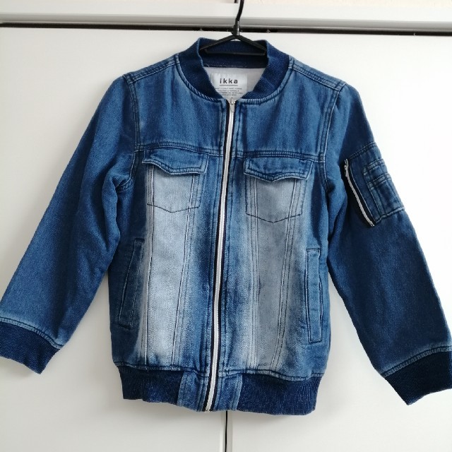 ikka(イッカ)のikka デニムジャケット　ブルゾン　150サイズ キッズ/ベビー/マタニティのキッズ服女の子用(90cm~)(ジャケット/上着)の商品写真