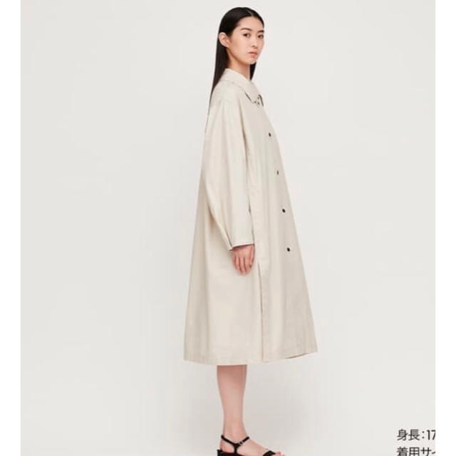 UNIQLO(ユニクロ)のUNIQLO U ライトロングコート　ブラック レディースのジャケット/アウター(ロングコート)の商品写真