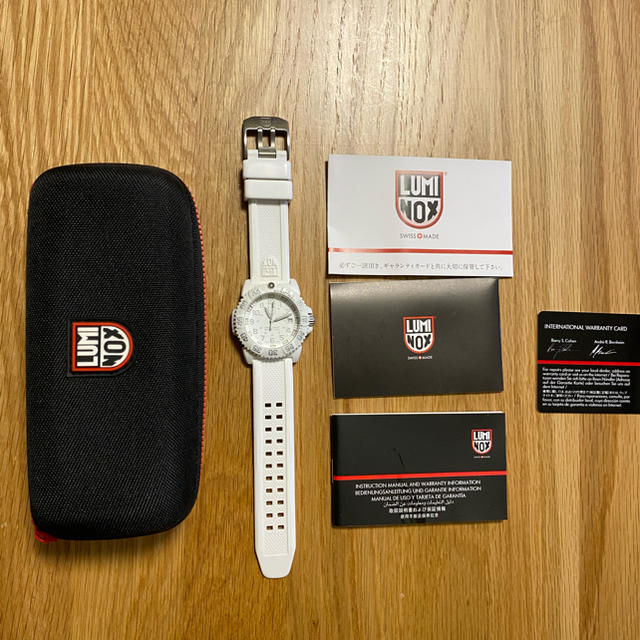 Luminox(ルミノックス)の【電池切れ中古美品】LUMINOX レディースのファッション小物(腕時計)の商品写真