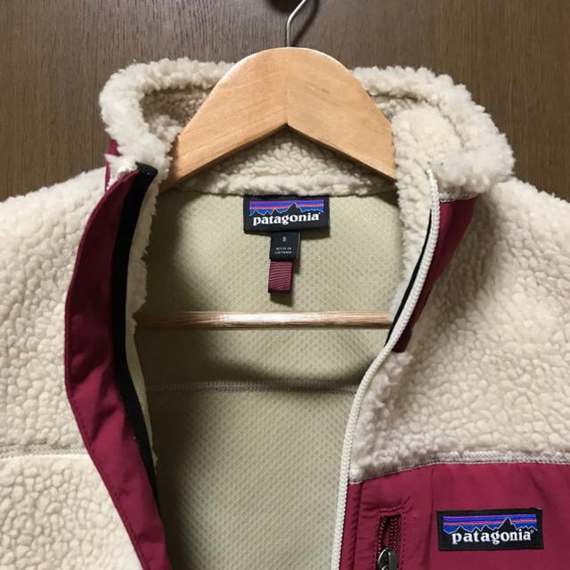 希少色 Patagonia パタゴニア レトロX 赤