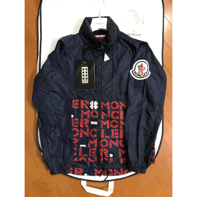 MONCLER(モンクレール)のモンクレールナイロンジャケット ジーニアス　専用出品 メンズのジャケット/アウター(ナイロンジャケット)の商品写真