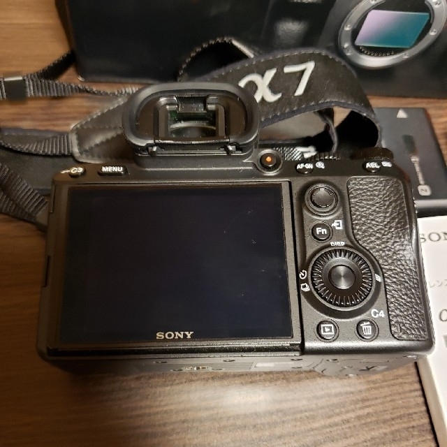 SONY(ソニー)のα7Ⅲ　sony ILCE-7M3 スマホ/家電/カメラのカメラ(ミラーレス一眼)の商品写真