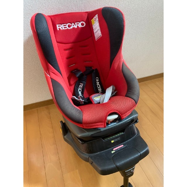 RECARO - RECAROチャイルドシートの通販 by Baw shop｜レカロならラクマ