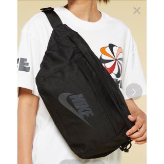 ナイキ(NIKE)のウエストポーチ(ボディバッグ/ウエストポーチ)