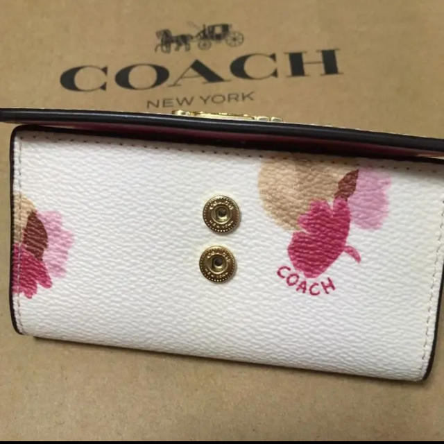 COACH(コーチ)のコーチ　花柄　キーケース② レディースのファッション小物(キーケース)の商品写真