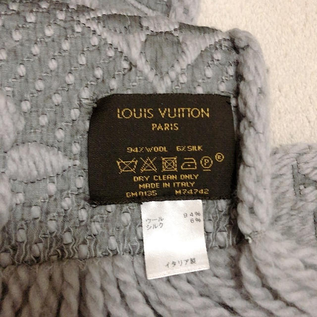 LOUIS VUITTON(ルイヴィトン)のルイヴィトンマフラー レディースのファッション小物(マフラー/ショール)の商品写真