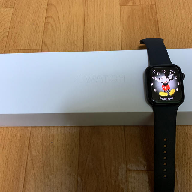 Apple Watch(アップルウォッチ)のApple Watch 5 セルラーモデル　44mm スマホ/家電/カメラのスマホアクセサリー(その他)の商品写真