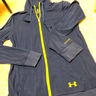 アンダーアーマー(UNDER ARMOUR)のアンダーアーマー　パーカー　M(ウェア)