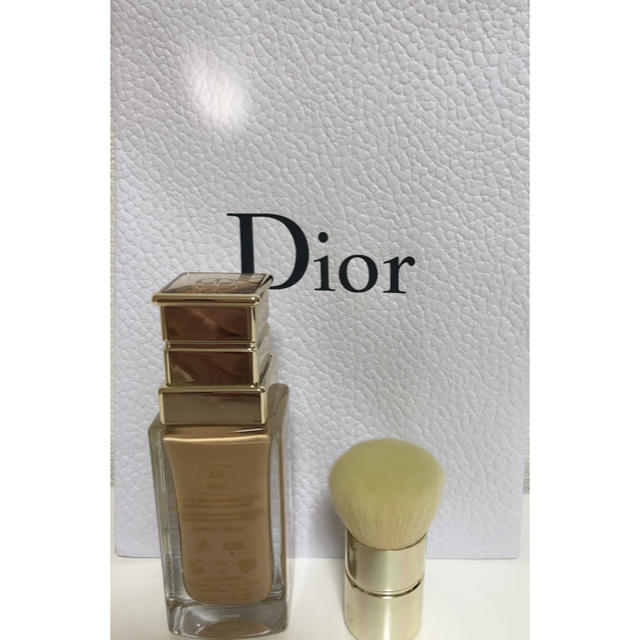 Dior☆プレステージフルイドタンドゥローズファンデーション