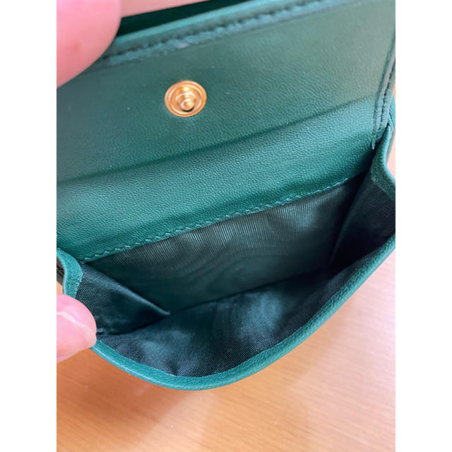 miumiu(ミュウミュウ)のミュウミュウ　ミニ　財布　新品 レディースのファッション小物(財布)の商品写真