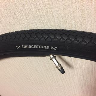 ブリヂストン(BRIDGESTONE)のタイヤ　 27×1 3/8 WO　自転車　27インチ(パーツ)