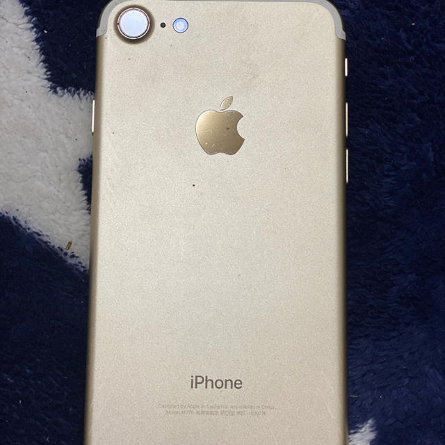 Apple(アップル)のiPhone7 32GB スマホ/家電/カメラのスマートフォン/携帯電話(スマートフォン本体)の商品写真