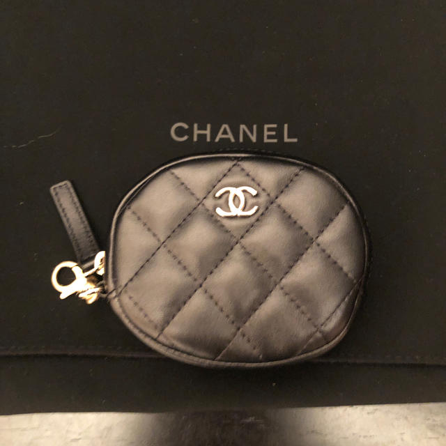 CHANEL(シャネル)のシャネル　チェーンクラッチ レディースのバッグ(ショルダーバッグ)の商品写真