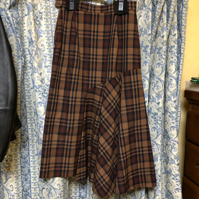 LE CIEL BLEU(ルシェルブルー)のルシェルブルー チェックスカート レディースのスカート(ひざ丈スカート)の商品写真