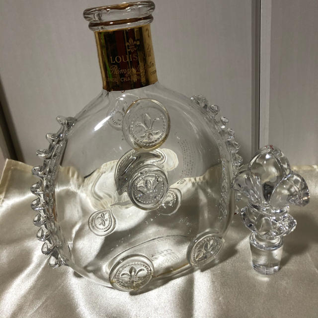 Baccarat(バカラ)のレミーマルタン ルイ13世 700ml 空瓶 食品/飲料/酒の酒(ブランデー)の商品写真