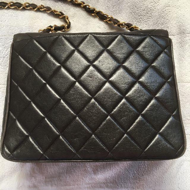 CHANEL(シャネル)のシャネル マトラッセ シングルチェーンショルダーバッグ 黒 レディースのバッグ(ショルダーバッグ)の商品写真