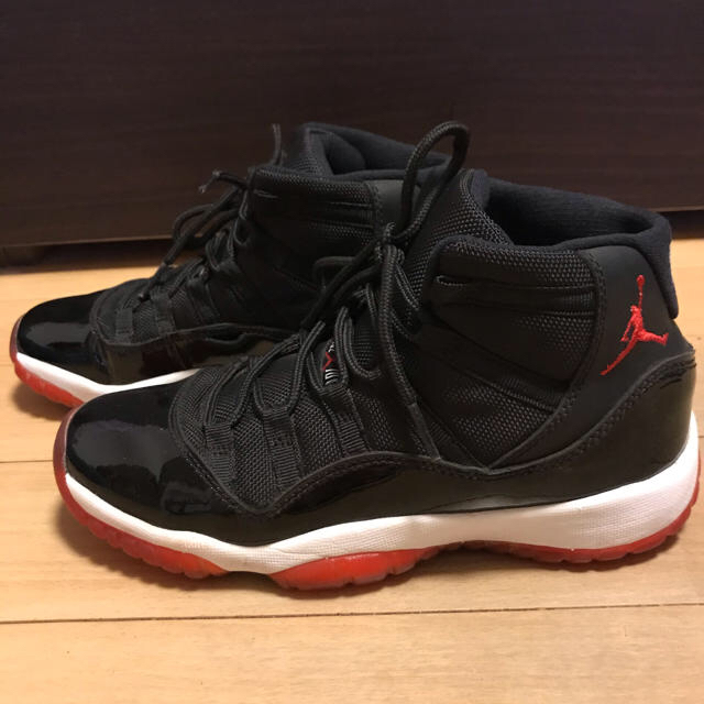 NIKE(ナイキ)のNIKE AIR JORDAN 11 RETRO レディースの靴/シューズ(スニーカー)の商品写真