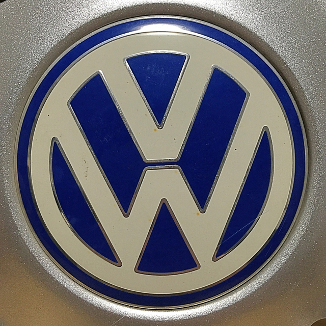Volkswagen(フォルクスワーゲン)のホイールキャップ　VW フォルクスワーゲン　ニュービートル 自動車/バイクの自動車(車種別パーツ)の商品写真