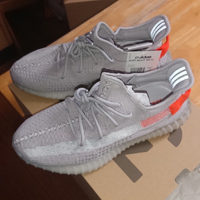 yeezy boost350 v2 tail light  28