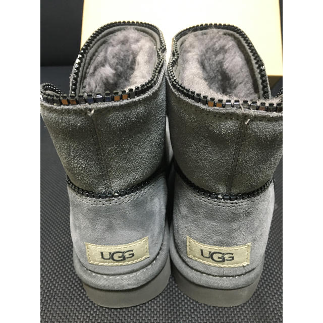 未使用 23cm UGG アグ ムートンブーツ フローレンス ミニ