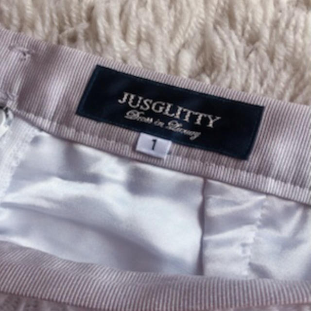 JUSGLITTY(ジャスグリッティー)のジャスグリッティー　レーススカート レディースのスカート(ひざ丈スカート)の商品写真