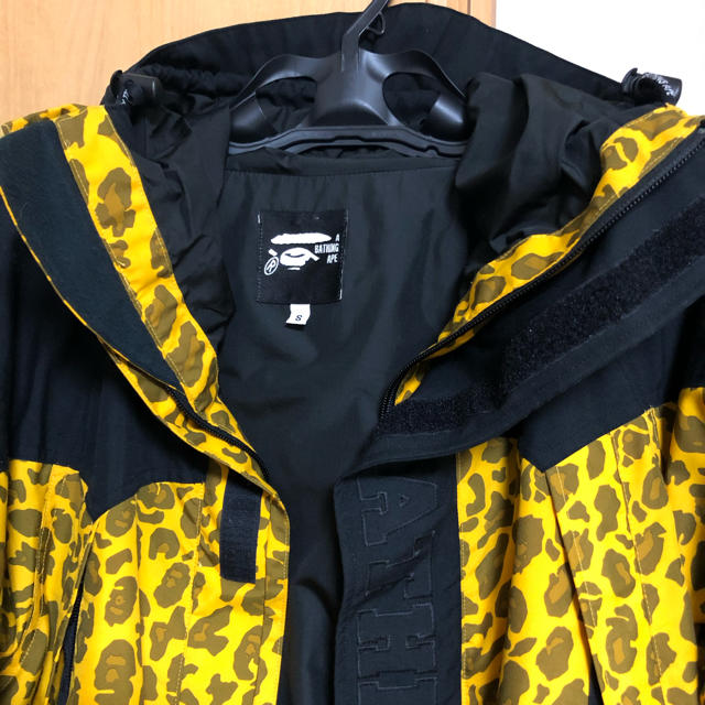 A BATHING APE(アベイシングエイプ)のleopard snow board jacket メンズのジャケット/アウター(ブルゾン)の商品写真