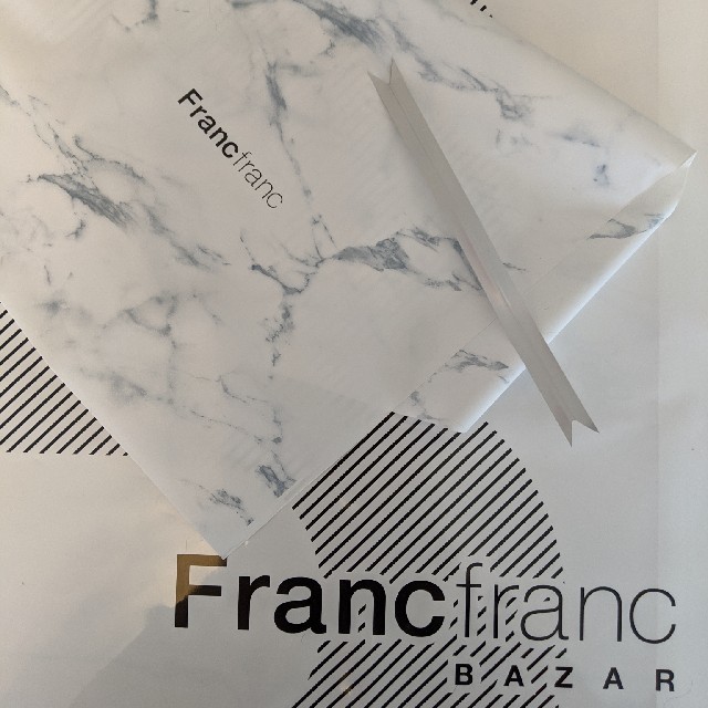 Francfranc(フランフラン)のフランフラン　アロマウオーター　マカロンローズ　3本　新品 コスメ/美容のリラクゼーション(アロマグッズ)の商品写真