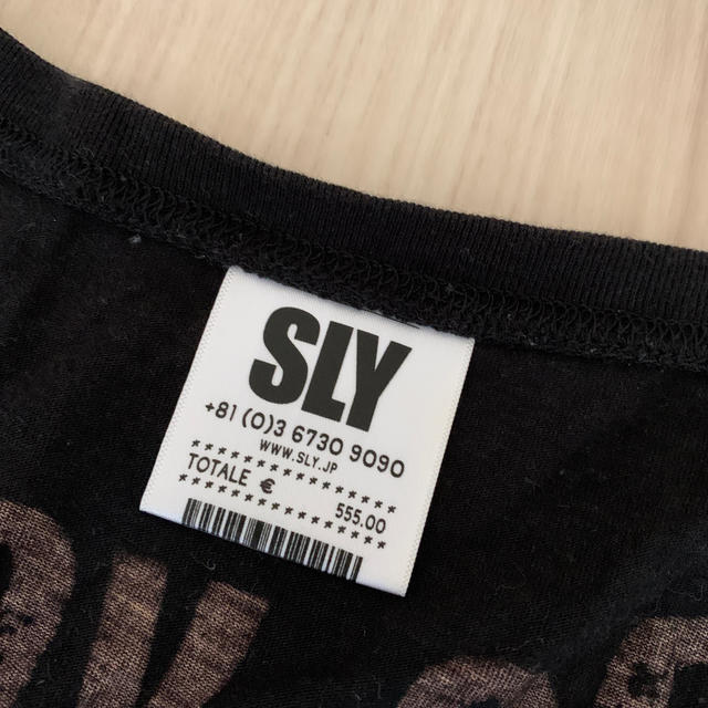 SLY(スライ)の超美品！SLY スライ　ラグラン　五分丈ロンT レディースのトップス(Tシャツ(長袖/七分))の商品写真