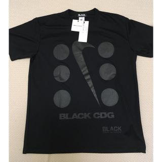 ブラックコムデギャルソン(BLACK COMME des GARCONS)の新品タグ付　ブラックコムデギャルソン  ナイキ　コラボ　Tシャツ(Tシャツ/カットソー(半袖/袖なし))