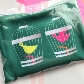 Tartine/タルティン　アーモンドチョコレート入りポーチ「鳥」(菓子/デザート)