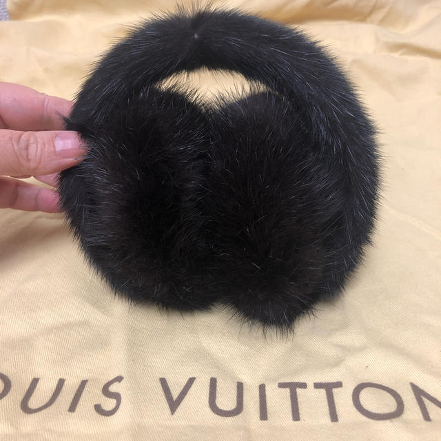 LOUIS VUITTON(ルイヴィトン)のレア！ルイヴィトン ミンク耳当て　 レディースのファッション小物(イヤーマフ)の商品写真