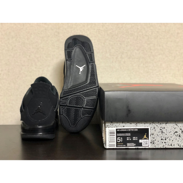 NIKE(ナイキ)のNIKE AIR JORDAN 4 RETRO (GS) 23.5cm レディースの靴/シューズ(スニーカー)の商品写真