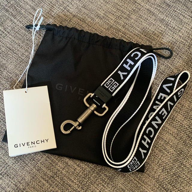 【GIVENCHY】ネックストラップ 黒