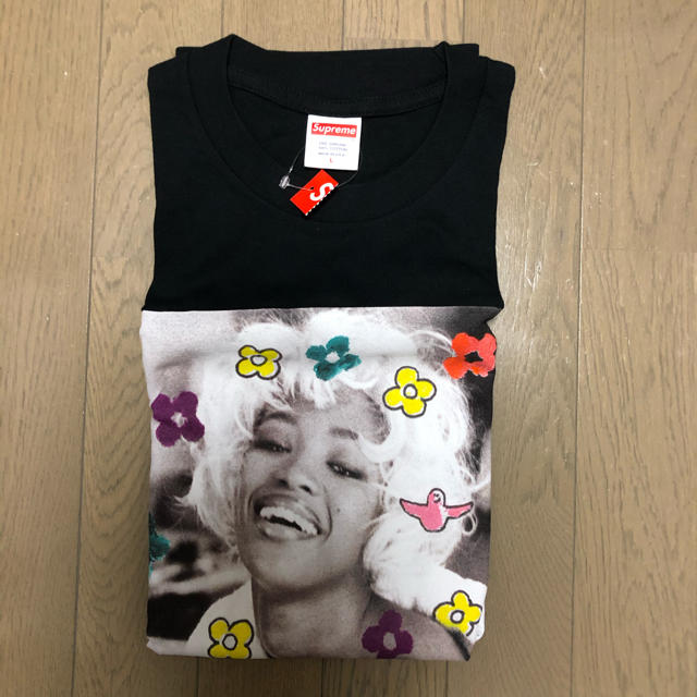 Supreme(シュプリーム)の黒　L メンズのトップス(Tシャツ/カットソー(半袖/袖なし))の商品写真