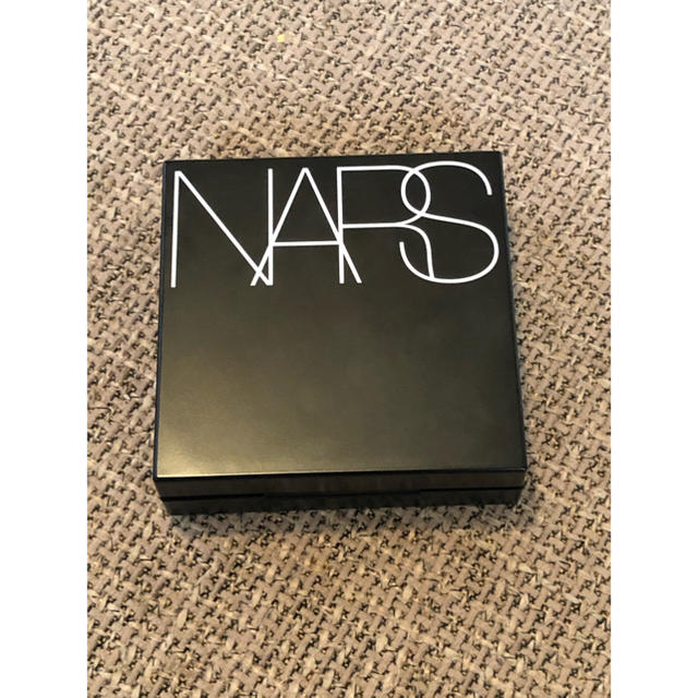 NARS(ナーズ)のNARS クッションファンデケースのみ コスメ/美容のメイク道具/ケアグッズ(ボトル・ケース・携帯小物)の商品写真