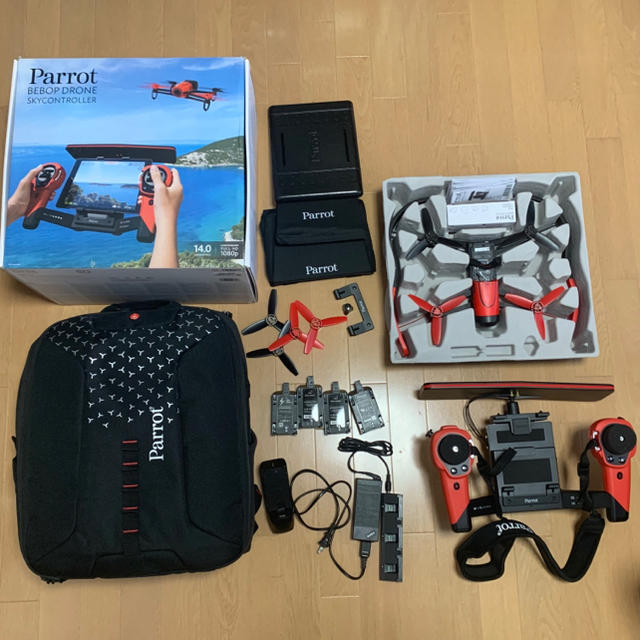 直販特注Parrot Bebop ドローン スカイコントローラーセットの通販 by マスク専門ショップ｜ラクマホビーラジコン